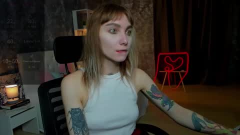 Snapshot of tattoo_artbaby chatting on 10-18-25, 01:30 tattoo_artbaby online show from 10-18-25, 01:30