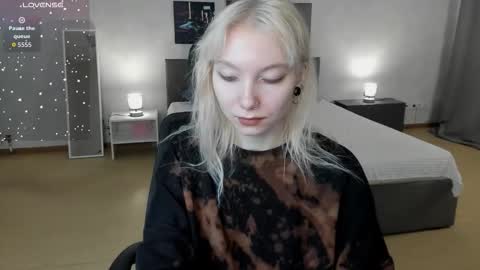 Snapshot of tattoo_artbaby chatting on 11-25-25, 05:07 tattoo_artbaby online show from 11-25-25, 05:07