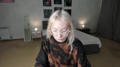 tattoo_artbaby online show from 12-15-25, 01:32