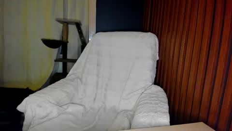 Snapshot of tattoodollx chatting on 02-19-25, 09:03 Antonia online show from 02-19-25, 09:03