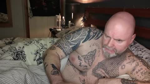 Tattooeddilf 01 online show from 12-08-24, 10:47