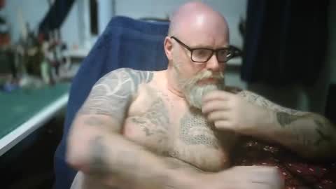 Tattooeddilf 01 online show from 09-29-25, 10:03