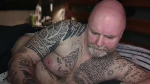 Tattooeddilf 01 online show from 05-01-26, 10:14
