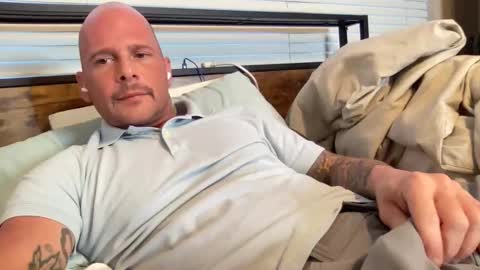 Snapshot of tattooman5555 chatting on 10-01-25, 02:56 Tattooman online show from 10-01-25, 02:56