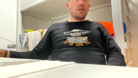 Tatuador40 online show from 01-04-25, 12:37