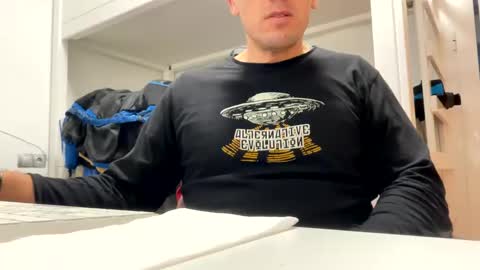 Tatuador40 online show from 01-24-25, 11:56