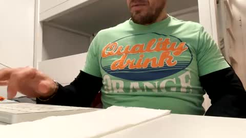 Tatuador40 online show from 03-08-25, 07:42