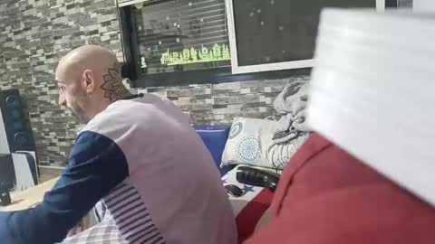 Snapshot of tatuadorhotxxx chatting on 01-11-26, 02:00 Tatuado20cm online show from 01-11-26, 02:00