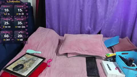 Snapshot of taty_stone chatting on 01-28-25, 11:28 tatta online show from 01-28-25, 11:28