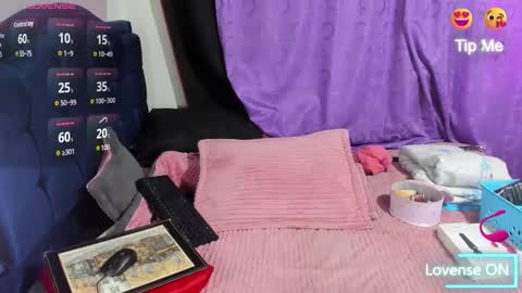 Snapshot of taty_stone chatting on 02-24-25, 11:43 tatta online show from 02-24-25, 11:43