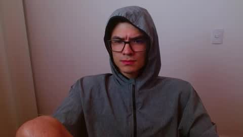 taurus4k online show from 03-02-25, 03:56