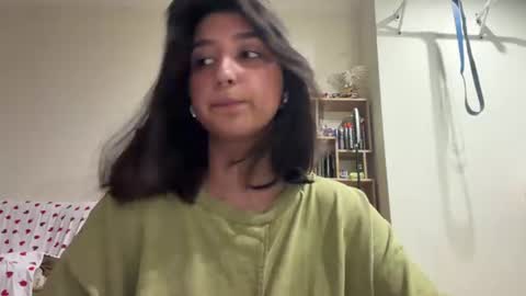 Riza online show from 06-15-26, 07:10
