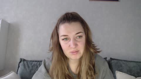 Snapshot of taxxxu chatting on 01-04-25, 11:33 Diana online show from 01-04-25, 11:33