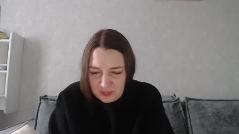 Snapshot of taxxxu chatting on 02-14-25, 12:14 Diana online show from 02-14-25, 12:14