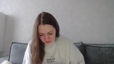 Snapshot of taxxxu chatting on 03-02-25, 08:38 Diana online show from 03-02-25, 08:38