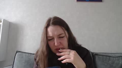 Snapshot of taxxxu chatting on 03-12-25, 07:13 Diana online show from 03-12-25, 07:13