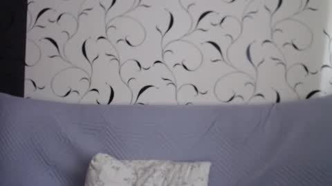 Snapshot of taxxxu chatting on 02-13-26, 07:37 Diana online show from 02-13-26, 07:37