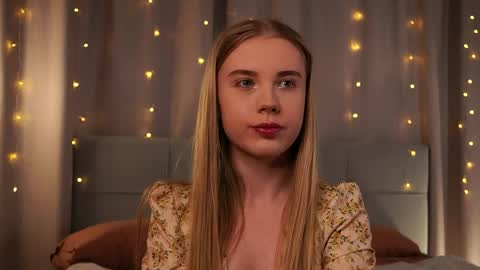 Taya online show from 04-22-26, 05:14