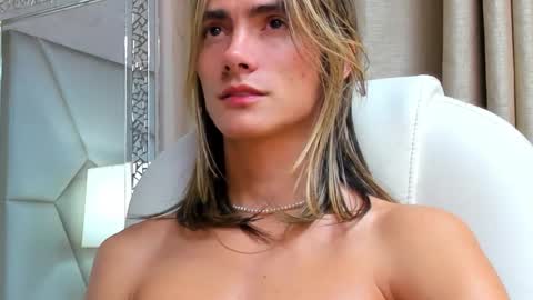 Snapshot of tayler_swift1 chatting on 01-18-25, 10:06 tayler_swift1 online show from 01-18-25, 10:06