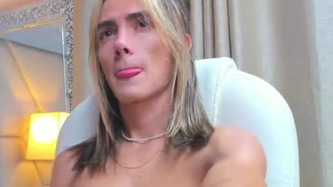 Snapshot of tayler_swift1 chatting on 02-28-25, 11:25 tayler_swift1 online show from 02-28-25, 11:25