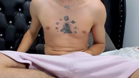 T A Y L E R  online show from 03-06-25, 03:13