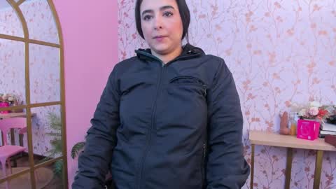 Taylor Bennet online show from 09-17-25, 12:07