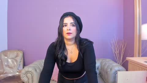 Taylor Bennet online show from 10-22-25, 12:05