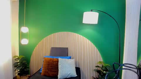 Taylor Bennet online show from 11-02-25, 12:07