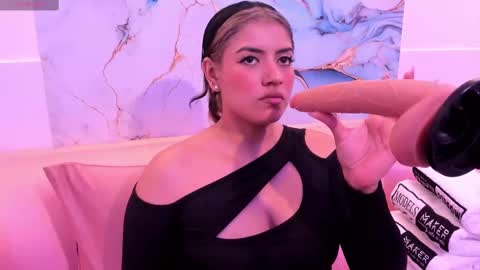 taylor_cupper_ online show from 09-18-25, 03:52