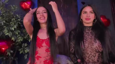 Taylor  Help me to get 100 thumbs up online show from 02-14-25, 02:54