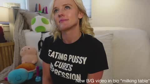 Snapshot of taylor_love_303 chatting on 02-17-25, 09:19 Taylor -- online show from 02-17-25, 09:19