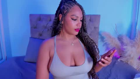 Snapshot of taylor_sexyy chatting on 09-10-25, 11:27 Taylor online show from 09-10-25, 11:27