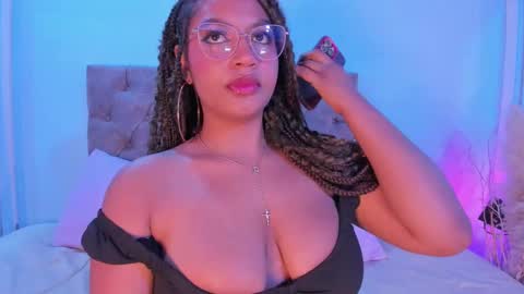 Snapshot of taylor_sexyy chatting on 09-25-25, 04:49 Taylor online show from 09-25-25, 04:49