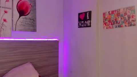 Taylor  online show from 02-25-26, 12:26