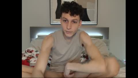 Snapshot of taylorcamz chatting on 11-06-25, 03:40 taylorcamz online show from 11-06-25, 03:40