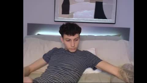 Snapshot of taylorcamz chatting on 11-25-25, 06:46 taylorcamz online show from 11-25-25, 06:46