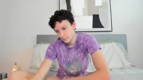 Snapshot of taylorcamz chatting on 01-12-26, 04:12 taylorcamz online show from 01-12-26, 04:12