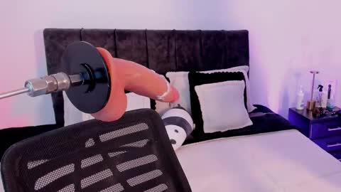 Taylor online show from 12-01-25, 09:20