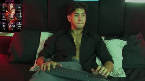 taylorsmiths_ online show from 01-12-26, 03:56