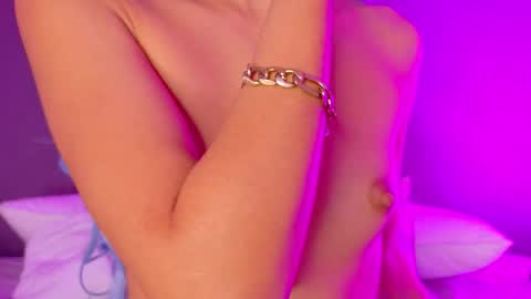 TAYLOR  online show from 01-05-26, 05:27