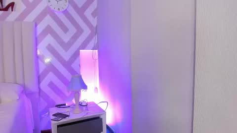 Snapshot of tayrasiny chatting on 05-02-26, 01:43 Tayra horny for you online show from 05-02-26, 01:43