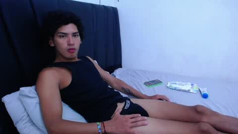 Tayron online show from 02-14-25, 03:15