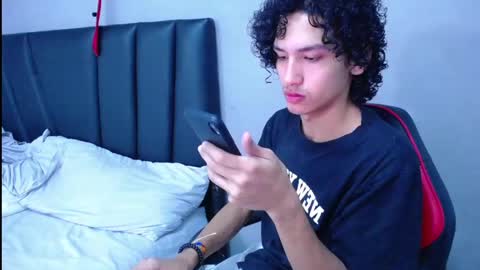 Tayron online show from 09-27-25, 05:29