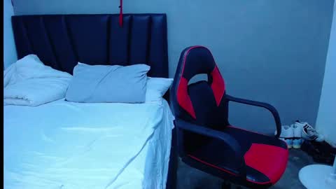 Tayron online show from 11-16-25, 06:46