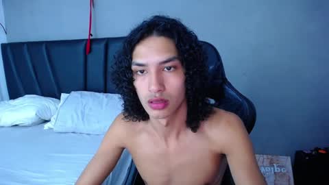 Snapshot of tayronx33 chatting on 03-08-26, 06:34 Tayron online show from 03-08-26, 06:34