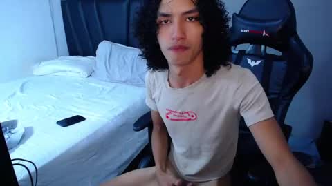 Snapshot of tayronx33 chatting on 03-16-26, 05:50 Tayron online show from 03-16-26, 05:50