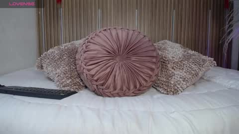 Sofia online show from 03-25-26, 08:37