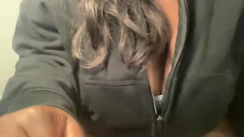 Tiana online show from 12-20-25, 10:28