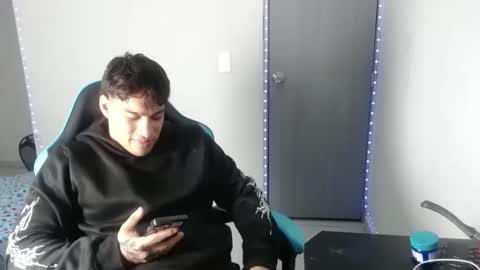 team23hot0 online show from 11-05-25, 03:06