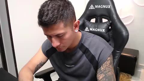 Snapshot of team_dinamite69 chatting on 12-06-24, 02:38 DYNAMITE DUO69 online show from 12-06-24, 02:38